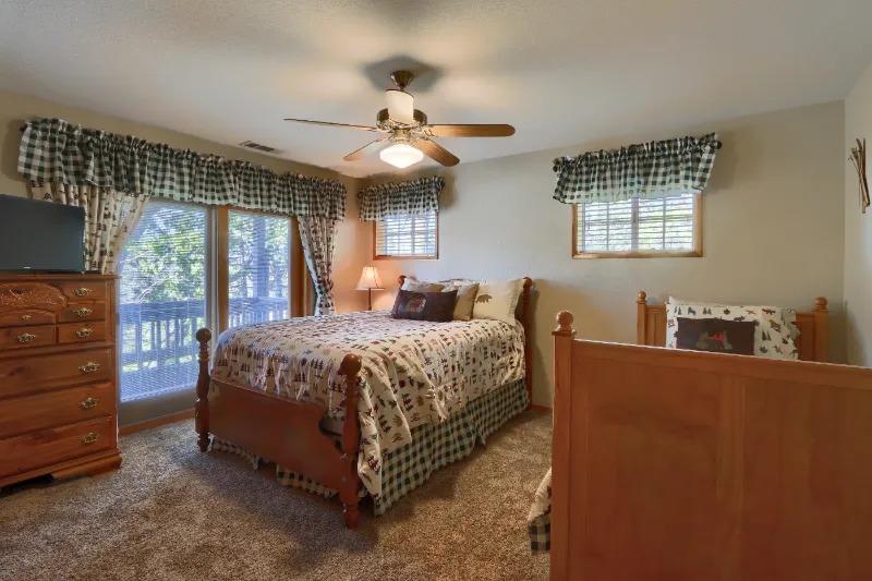 38830 Road 274, Bass Lake, CA 93604