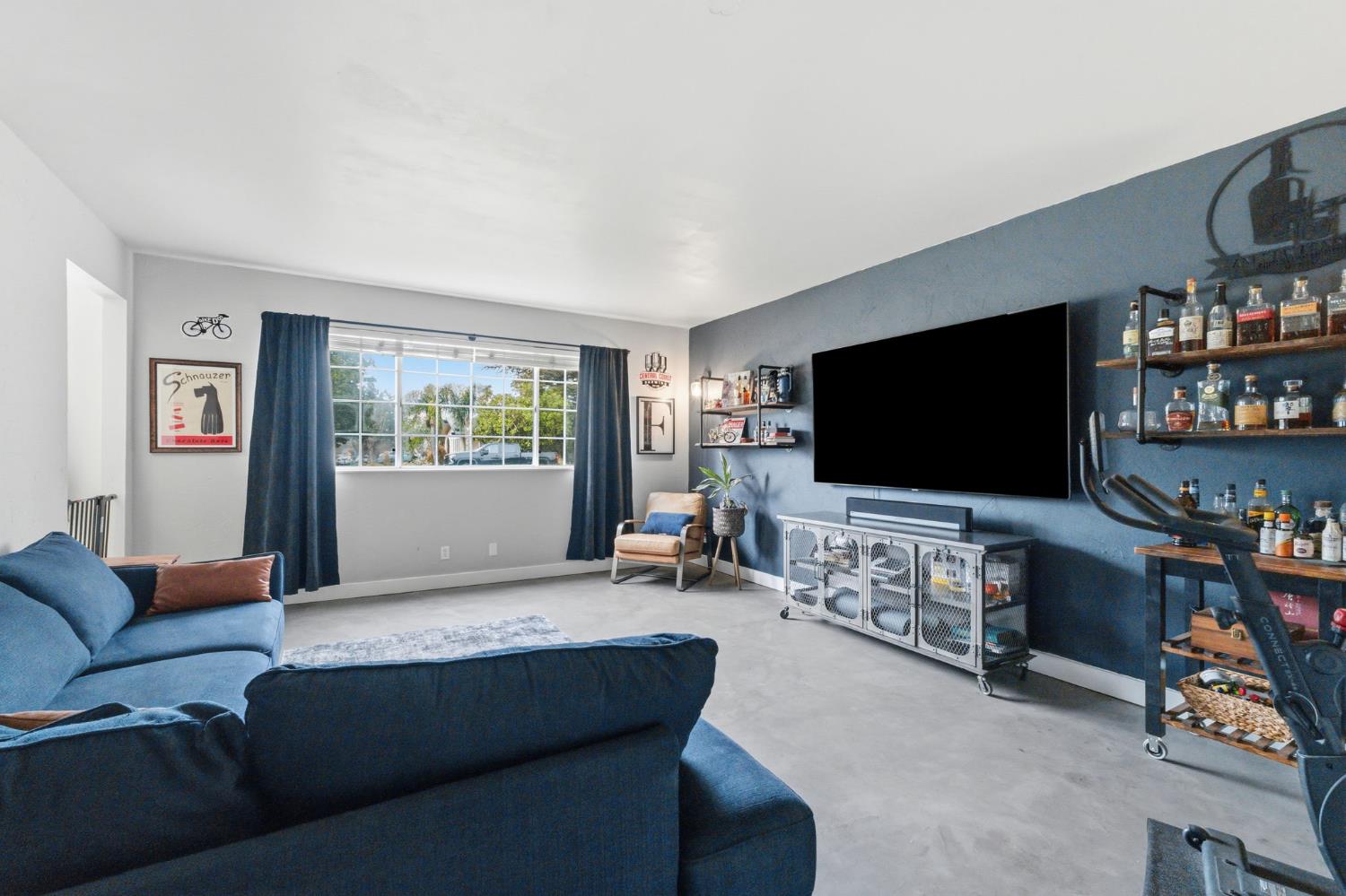 6244 N Farris Ave, Fresno, CA 93711