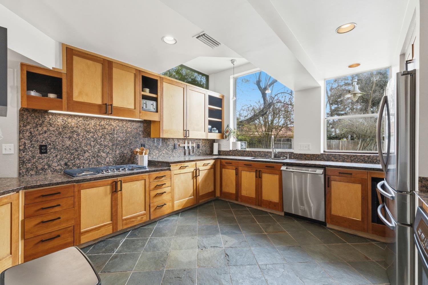 6244 N Farris Ave, Fresno, CA 93711