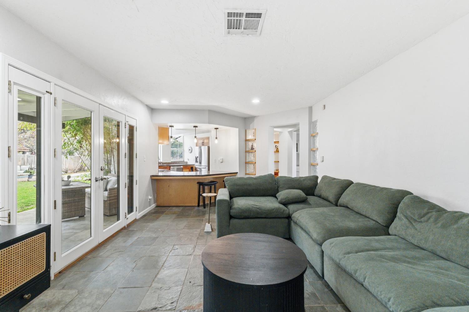 6244 N Farris Ave, Fresno, CA 93711