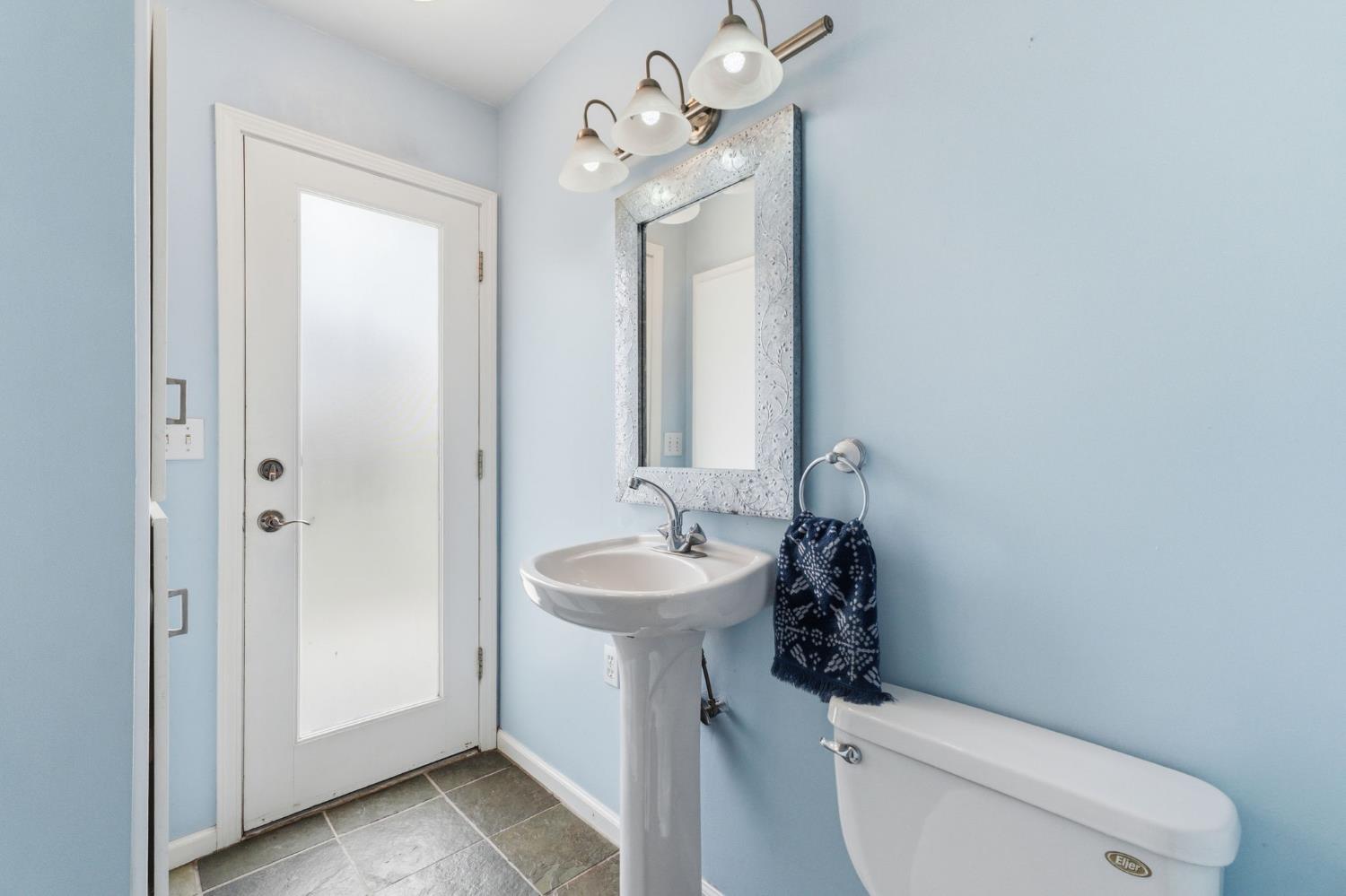 6244 N Farris Ave, Fresno, CA 93711