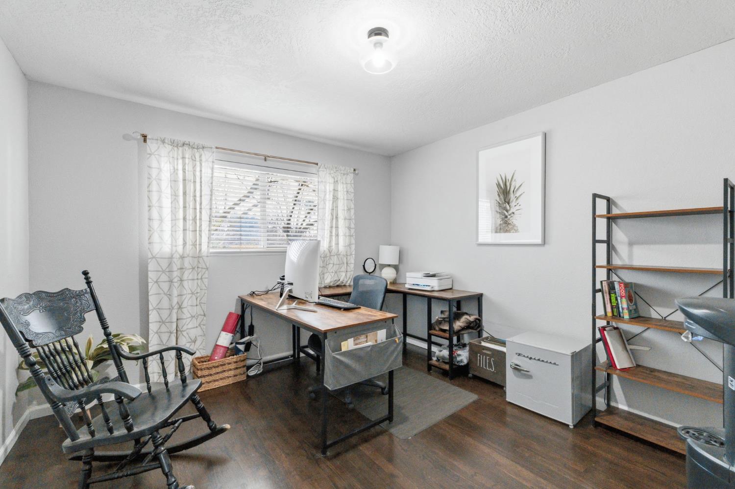 6244 N Farris Ave, Fresno, CA 93711