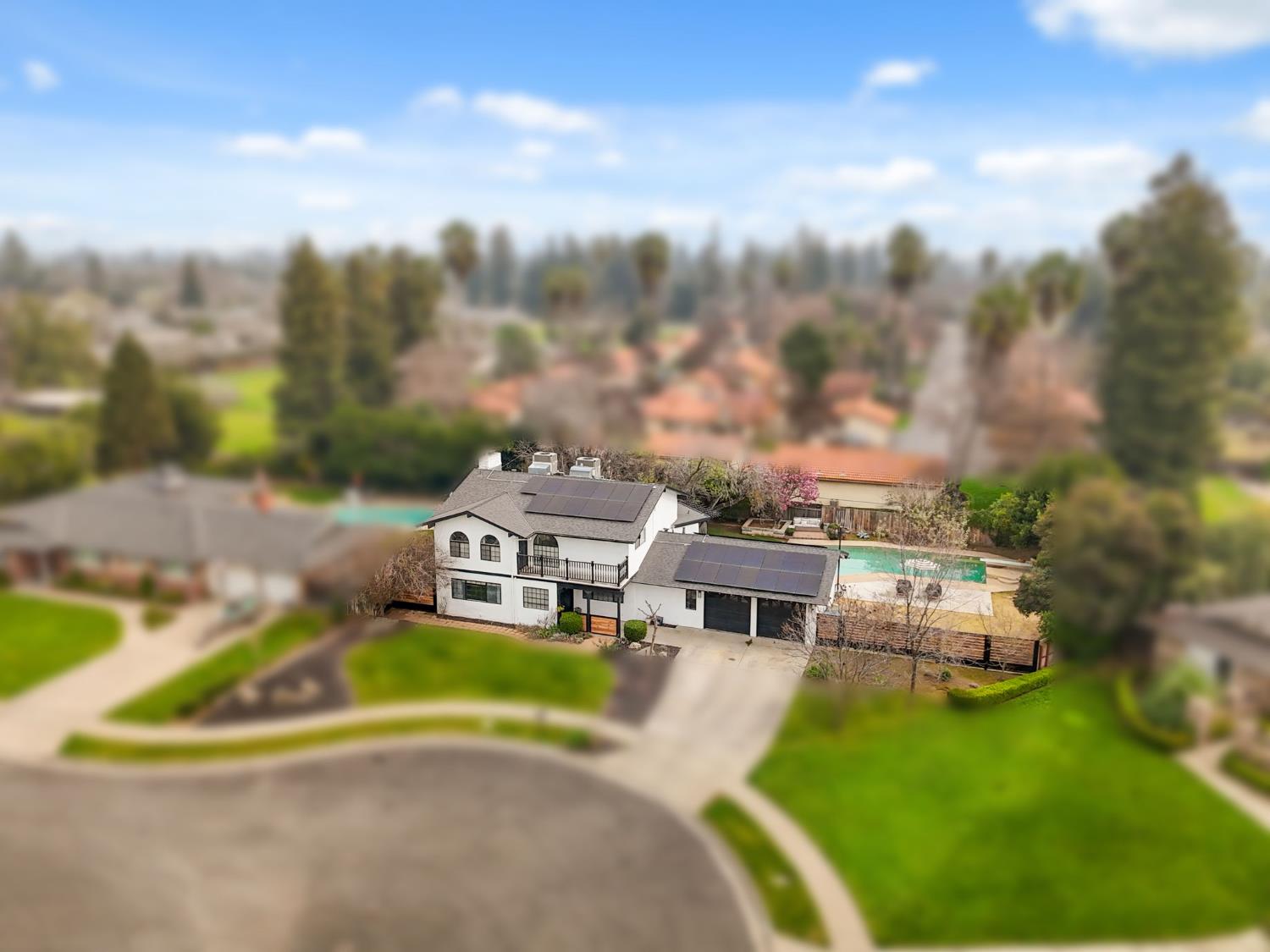 6244 N Farris Ave, Fresno, CA 93711