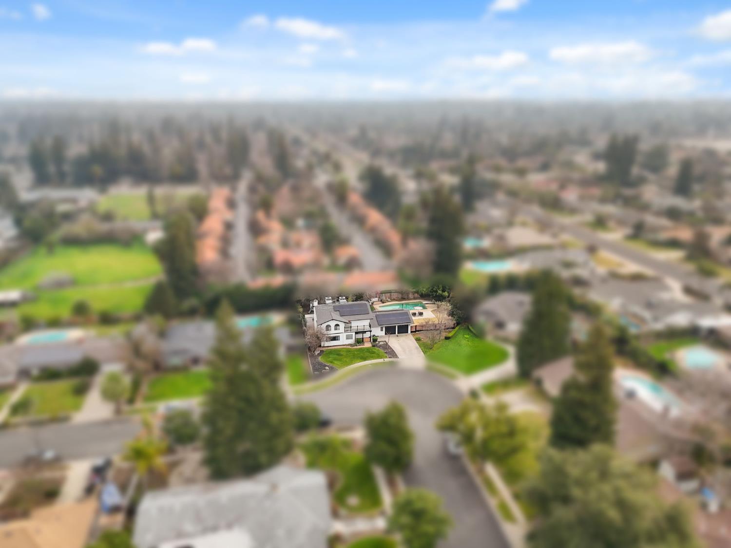 6244 N Farris Ave, Fresno, CA 93711