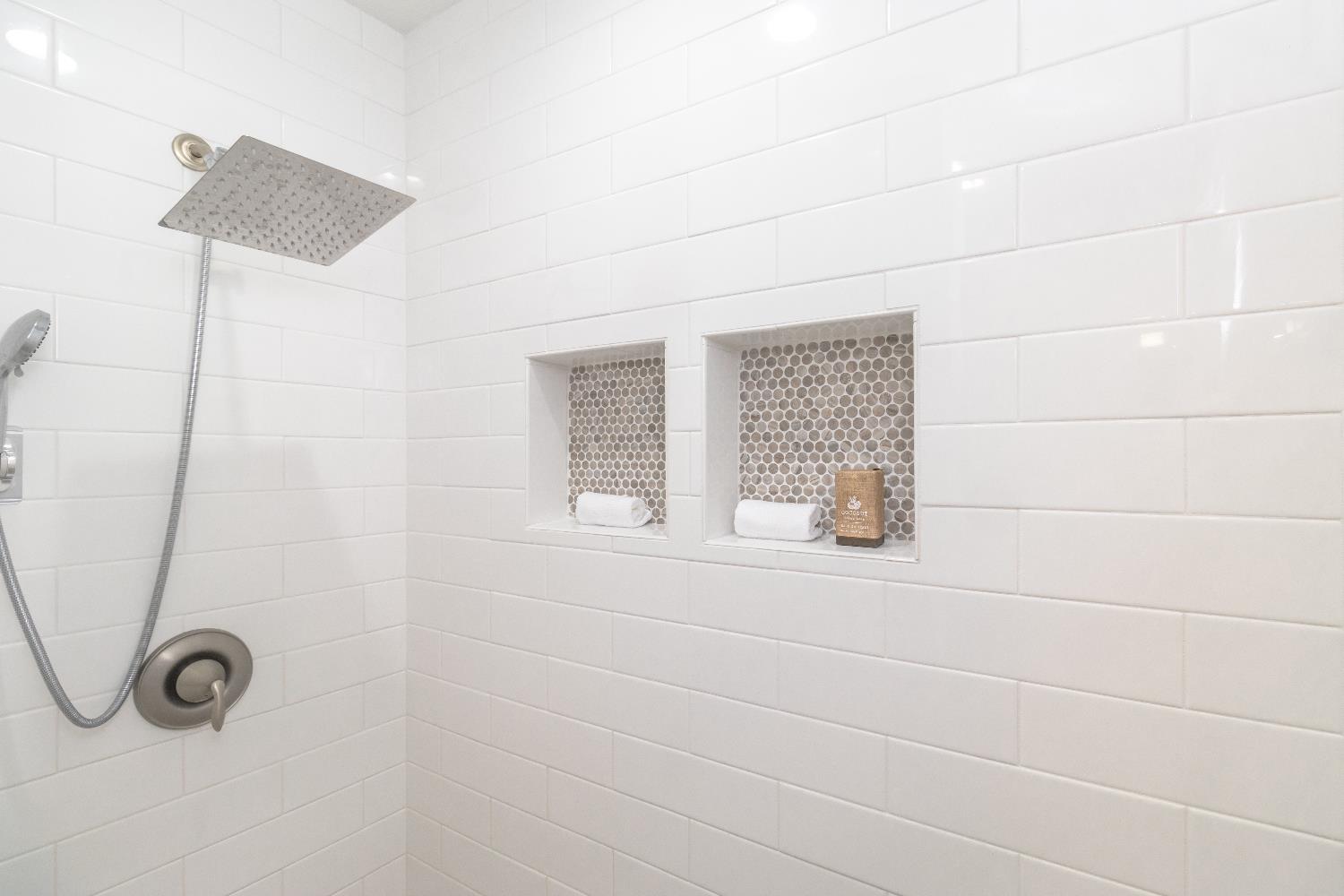 2058 W Calimyrna Ave #101, Fresno, CA 93711