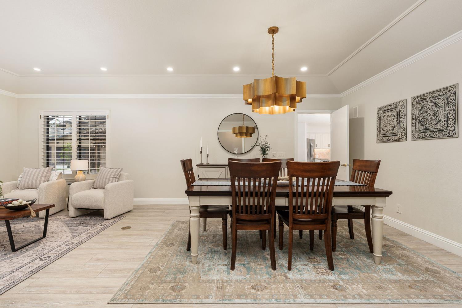 9981 N Madison Ridge Rd, Fresno, CA 93720