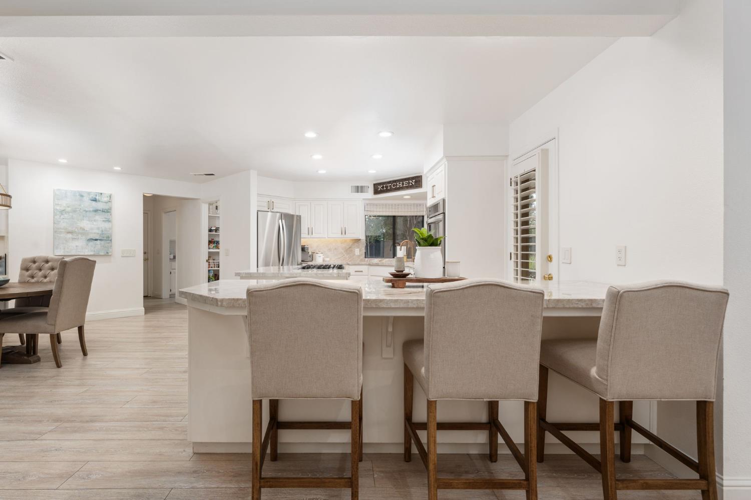 9981 N Madison Ridge Rd, Fresno, CA 93720