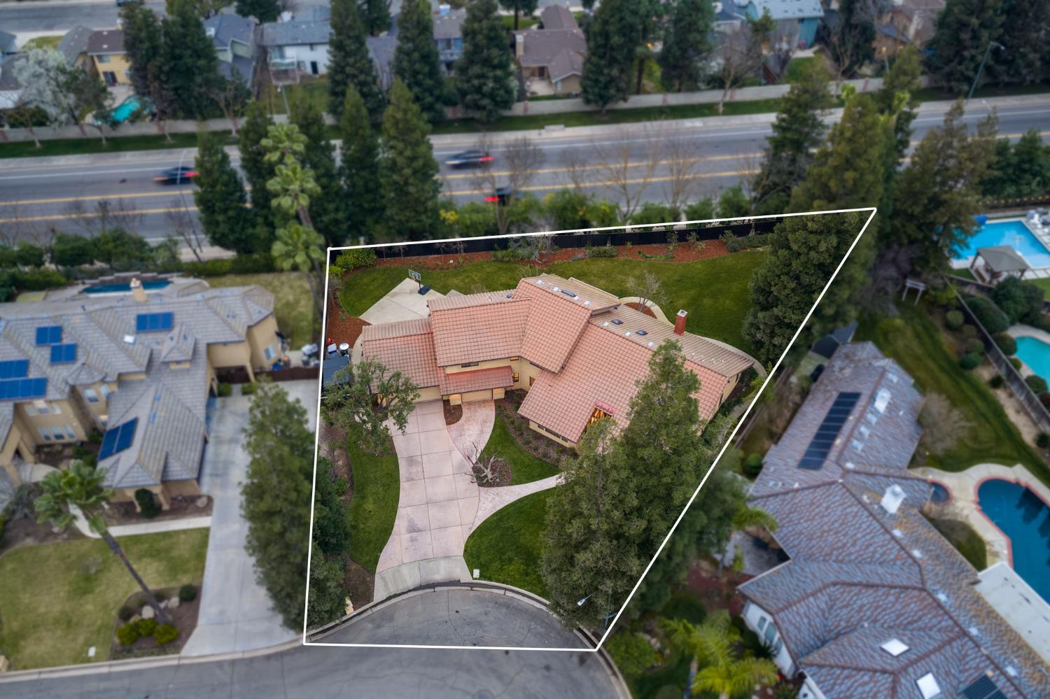 9981 N Madison Ridge Rd, Fresno, CA 93720