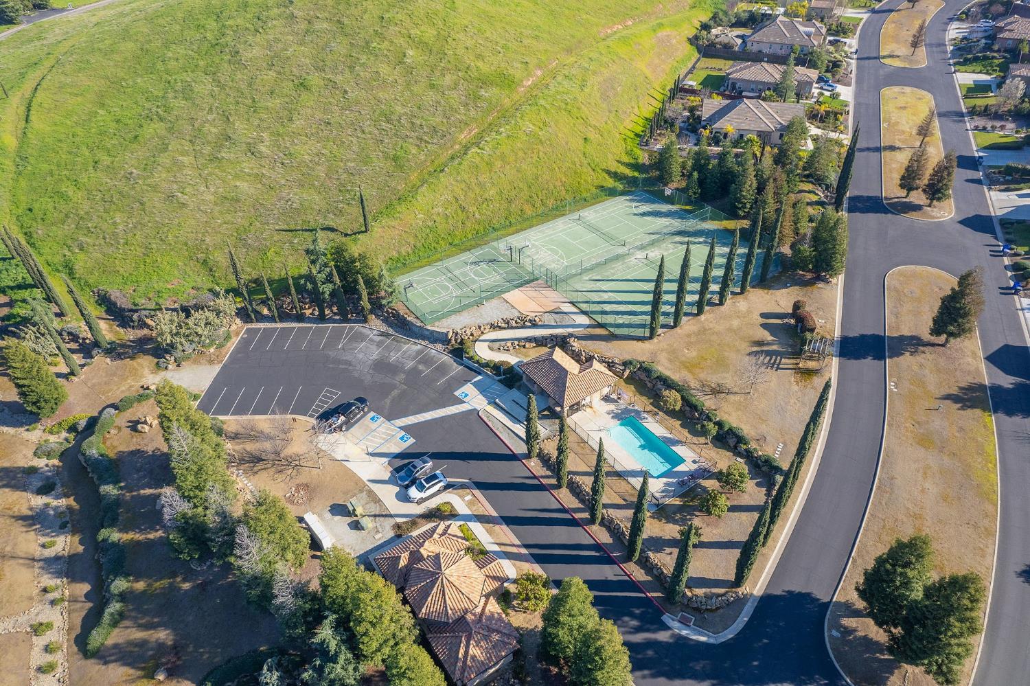 18729 Via Bellagio, Friant, CA 93626