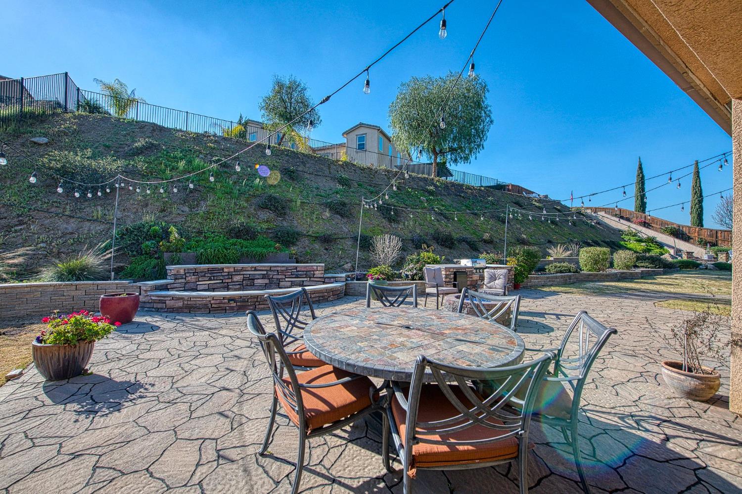 18729 Via Bellagio, Friant, CA 93626