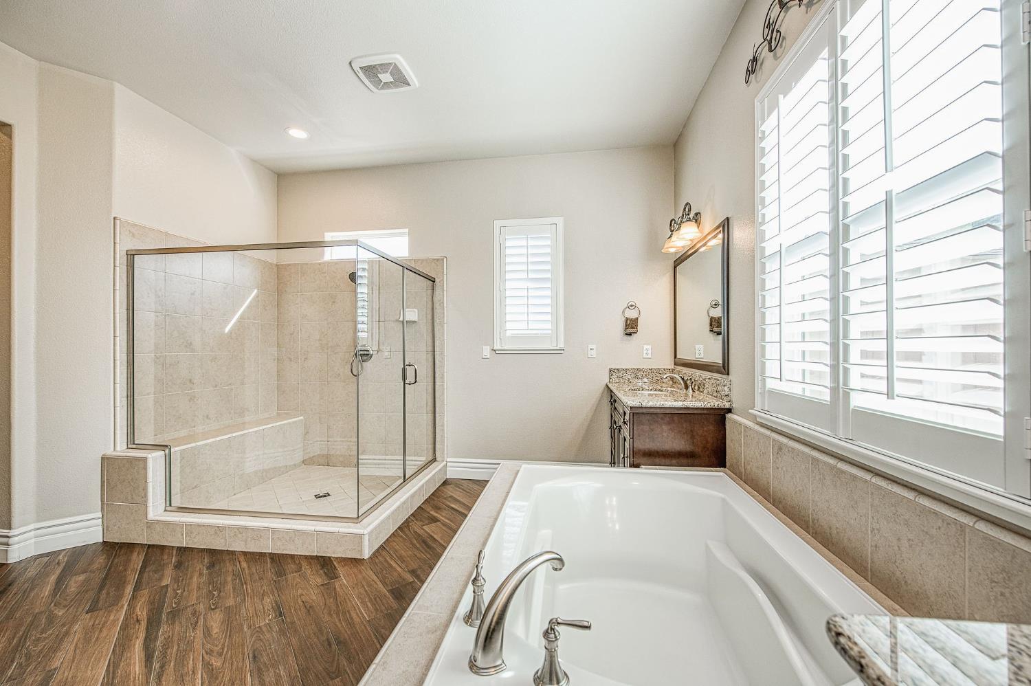 18729 Via Bellagio, Friant, CA 93626