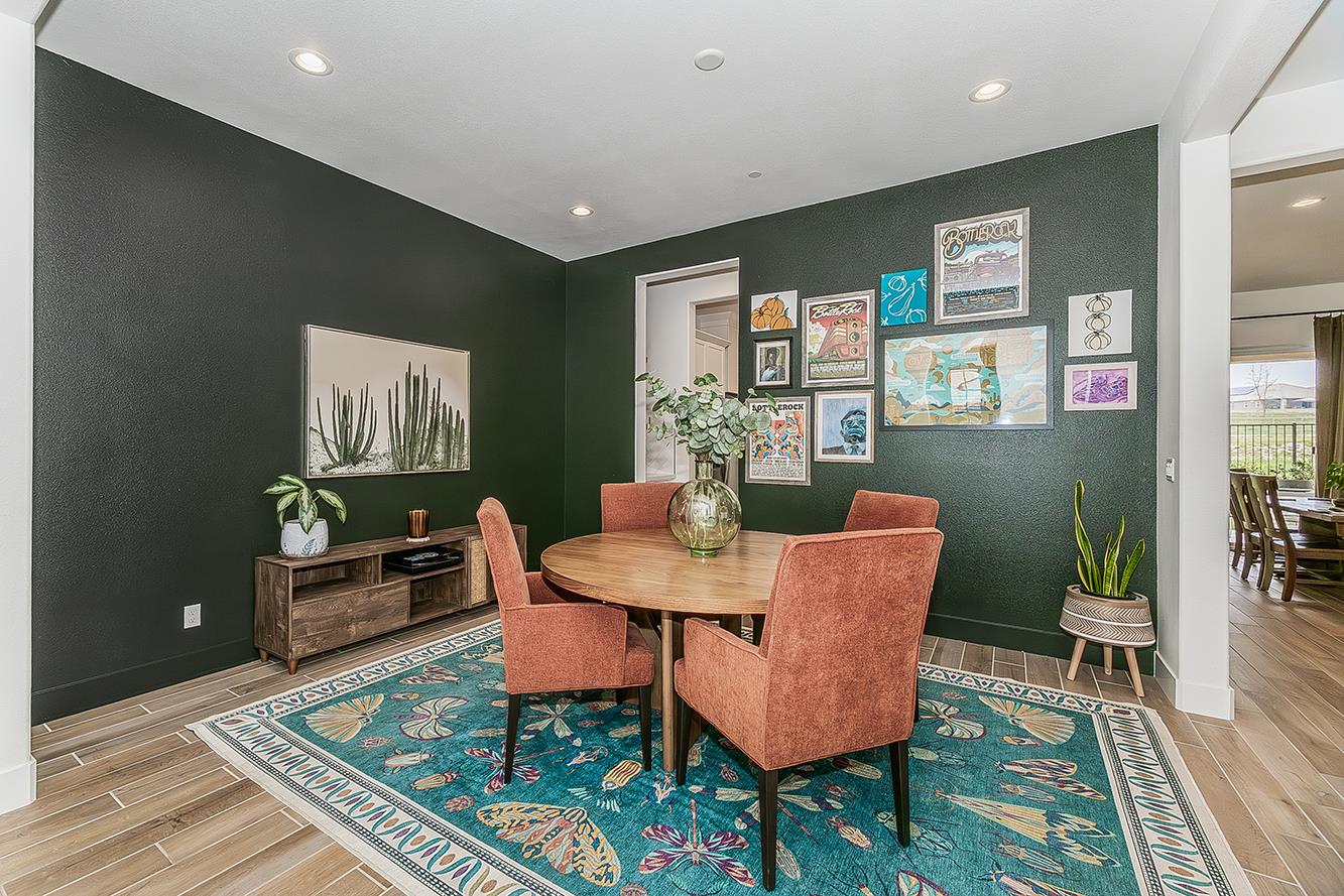 948 Beaver Pond Loop, Madera, CA 93636