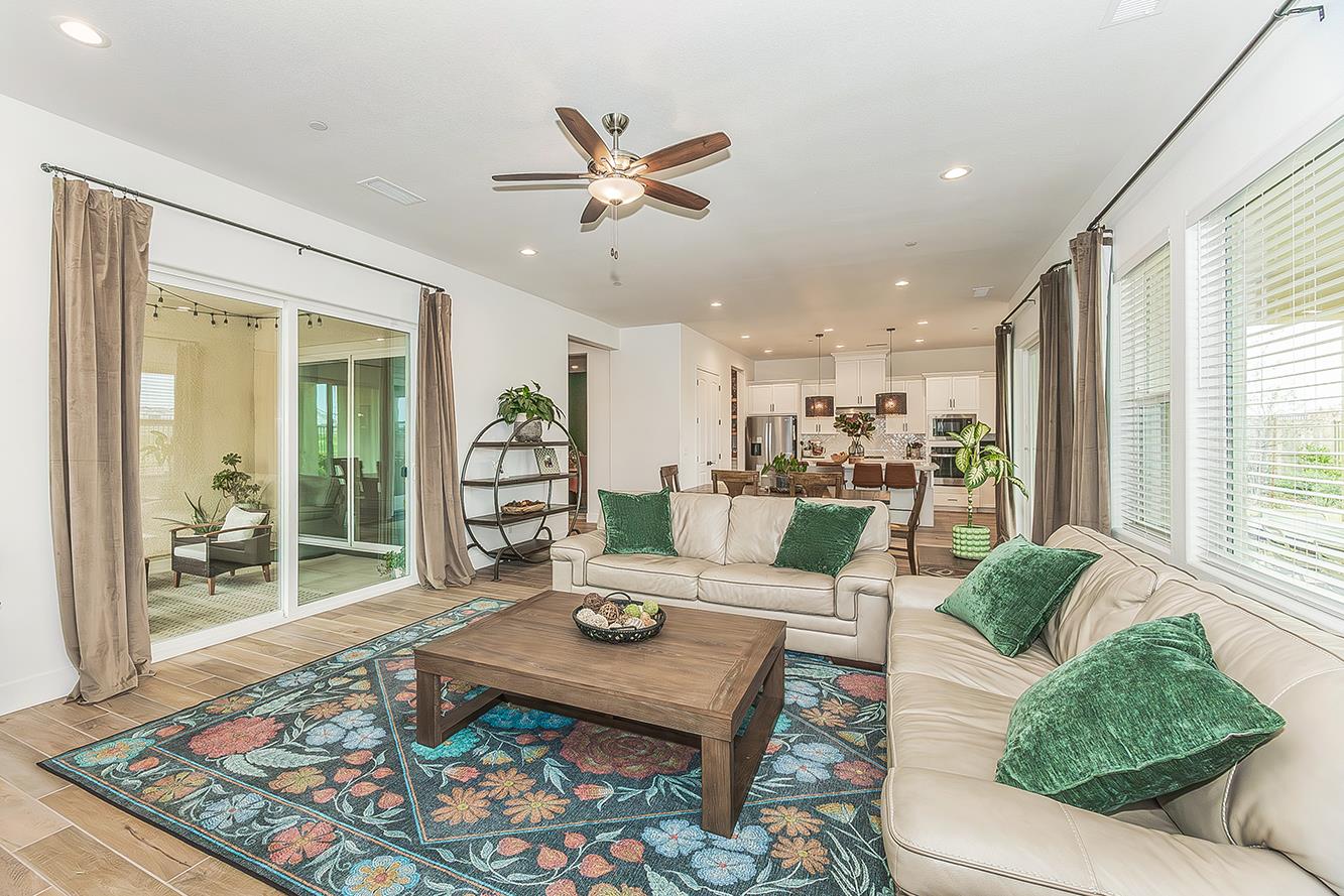 948 Beaver Pond Loop, Madera, CA 93636