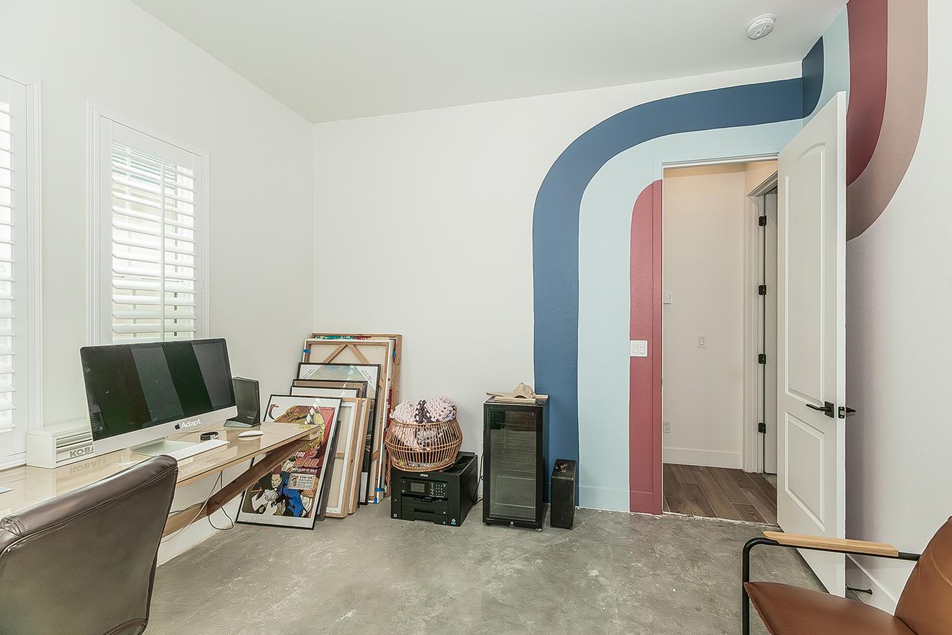 948 Beaver Pond Loop, Madera, CA 93636