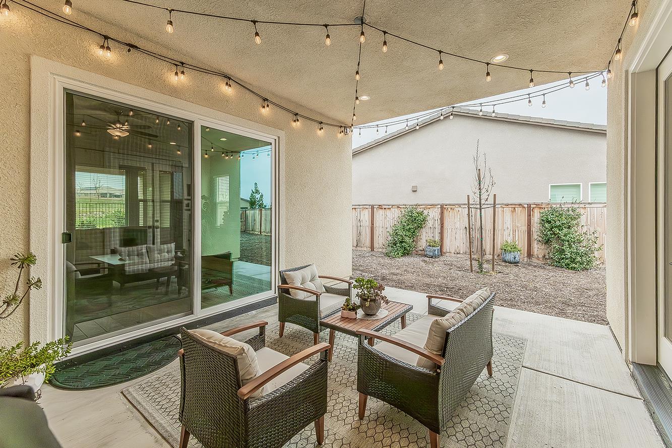 948 Beaver Pond Loop, Madera, CA 93636