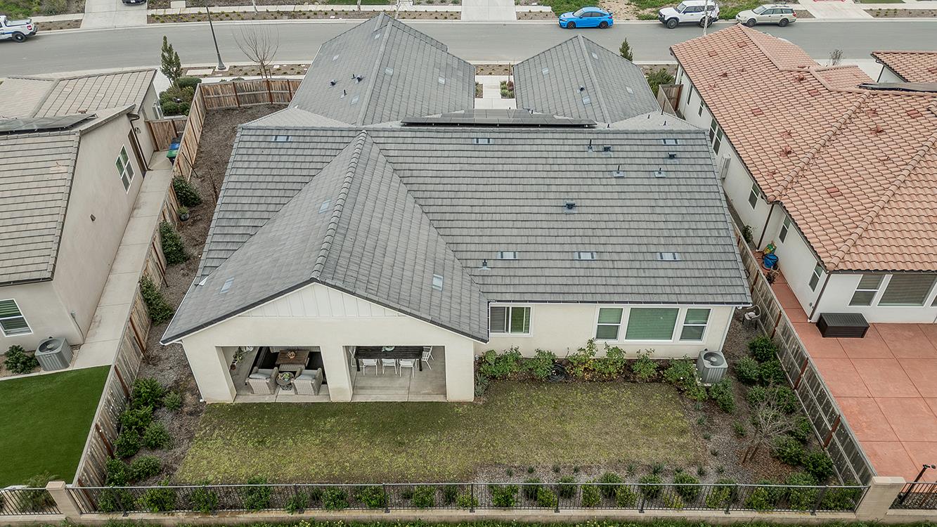 948 Beaver Pond Loop, Madera, CA 93636