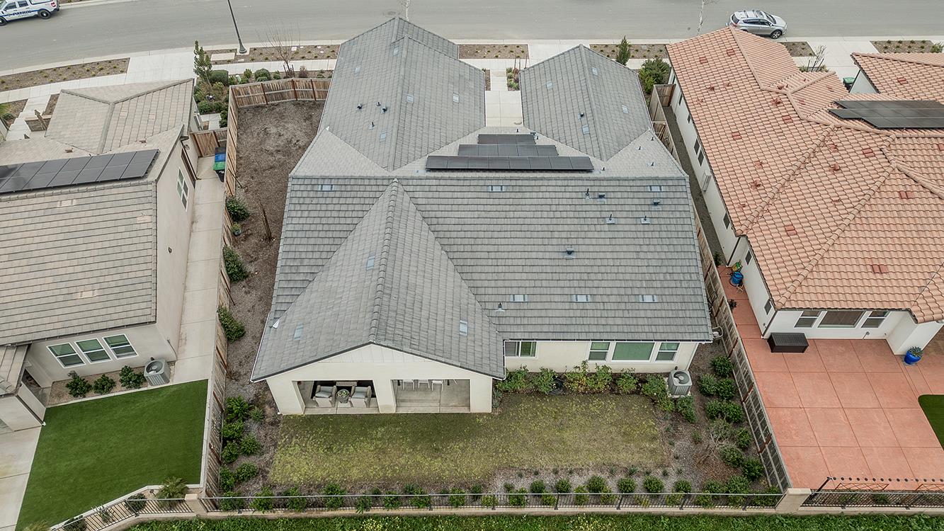 948 Beaver Pond Loop, Madera, CA 93636