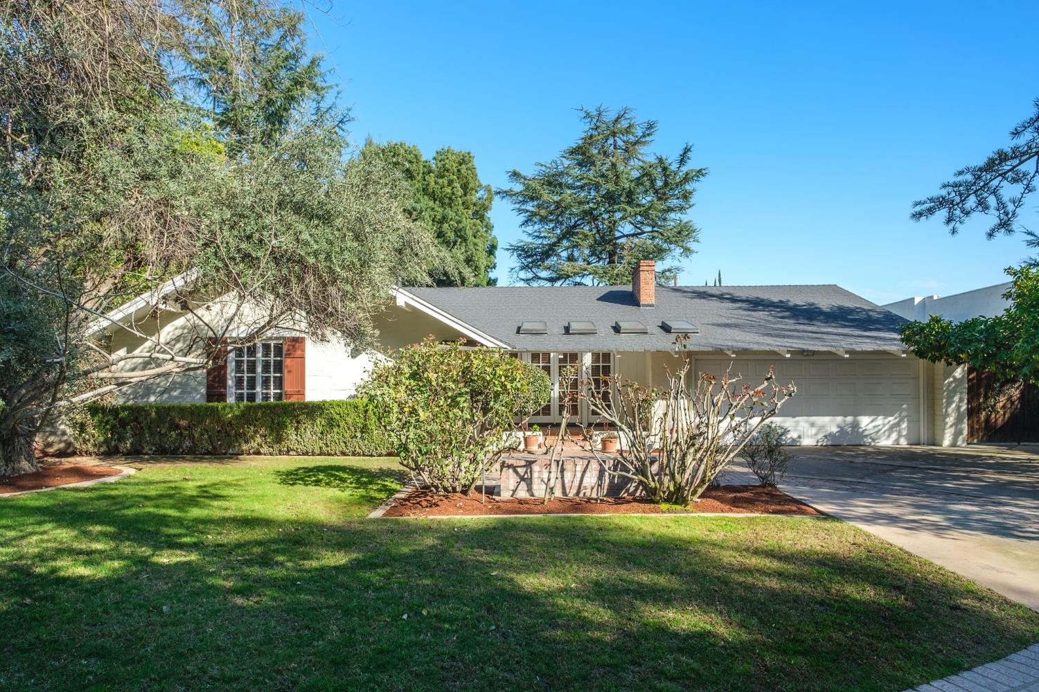 4564 N Van Ness Blvd, Fresno, CA 93704