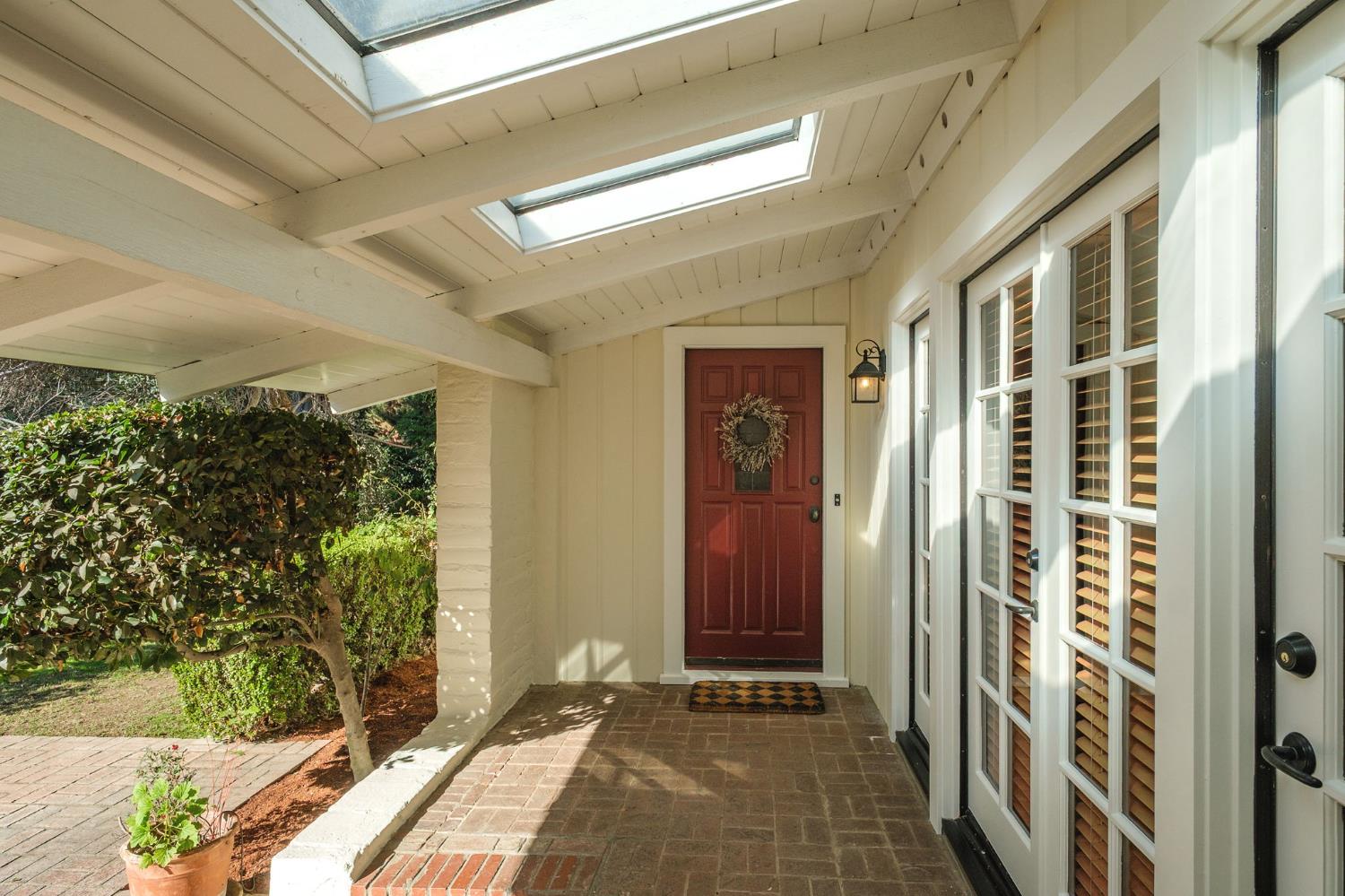 4564 N Van Ness Blvd, Fresno, CA 93704