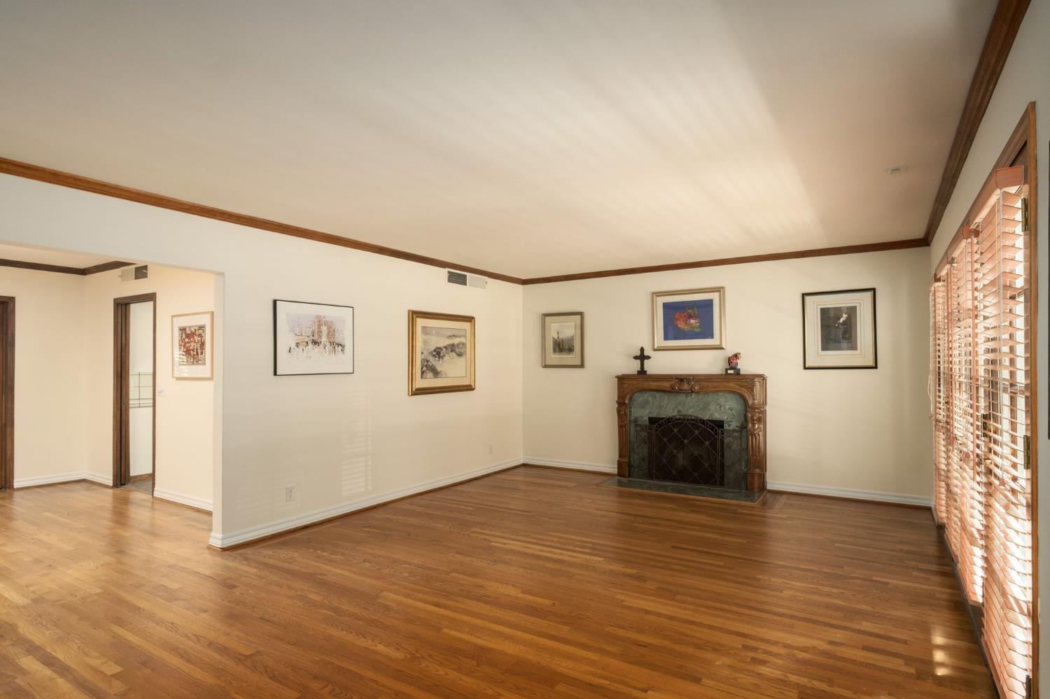 4564 N Van Ness Blvd, Fresno, CA 93704