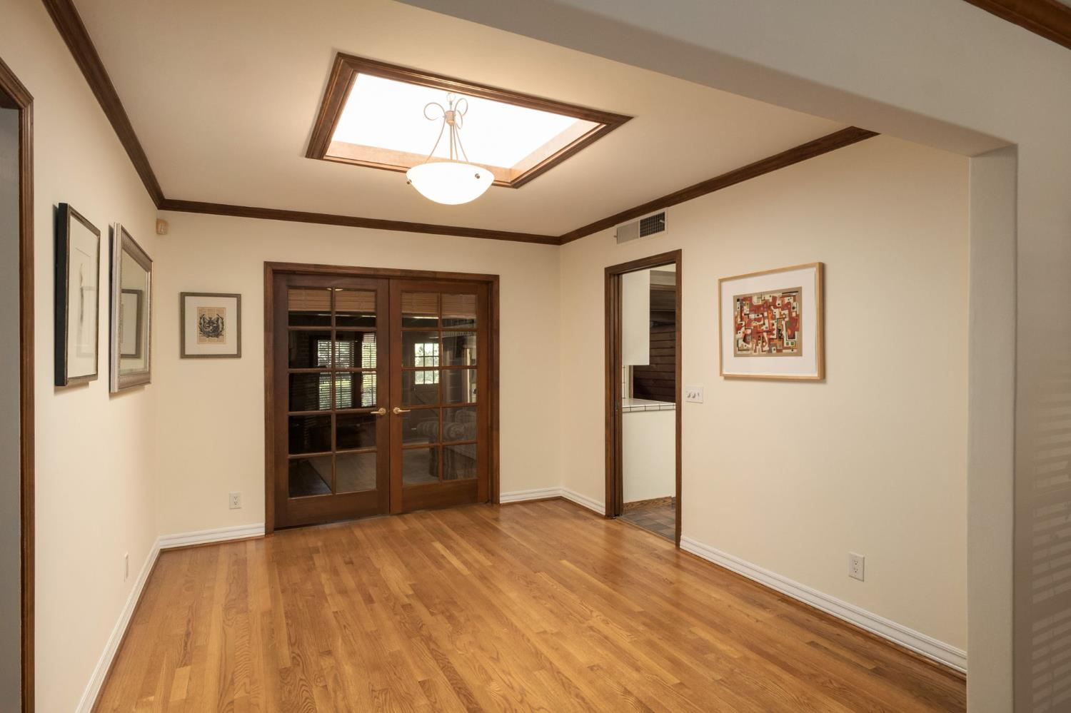 4564 N Van Ness Blvd, Fresno, CA 93704