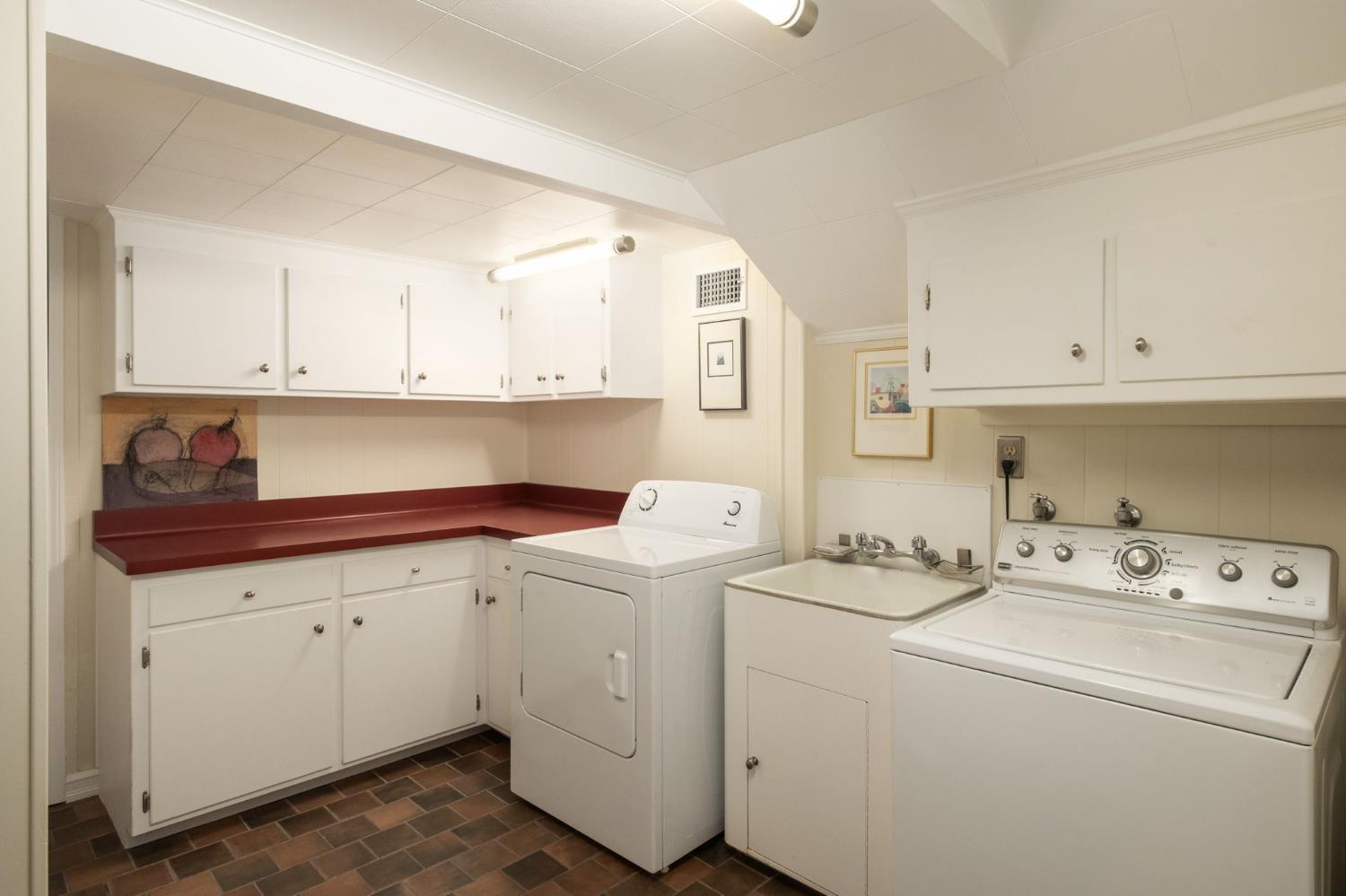 4564 N Van Ness Blvd, Fresno, CA 93704