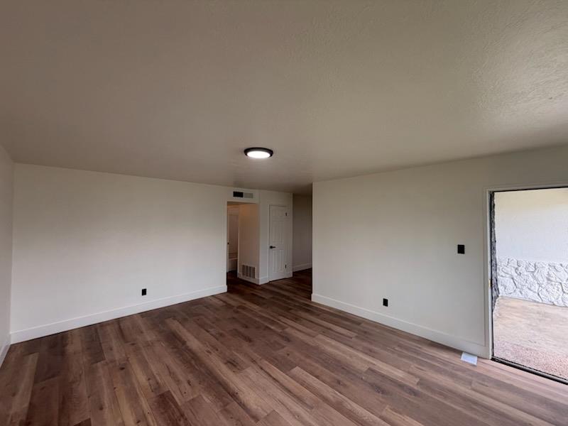 8625 La Vaca Way, Hanford, CA 93230