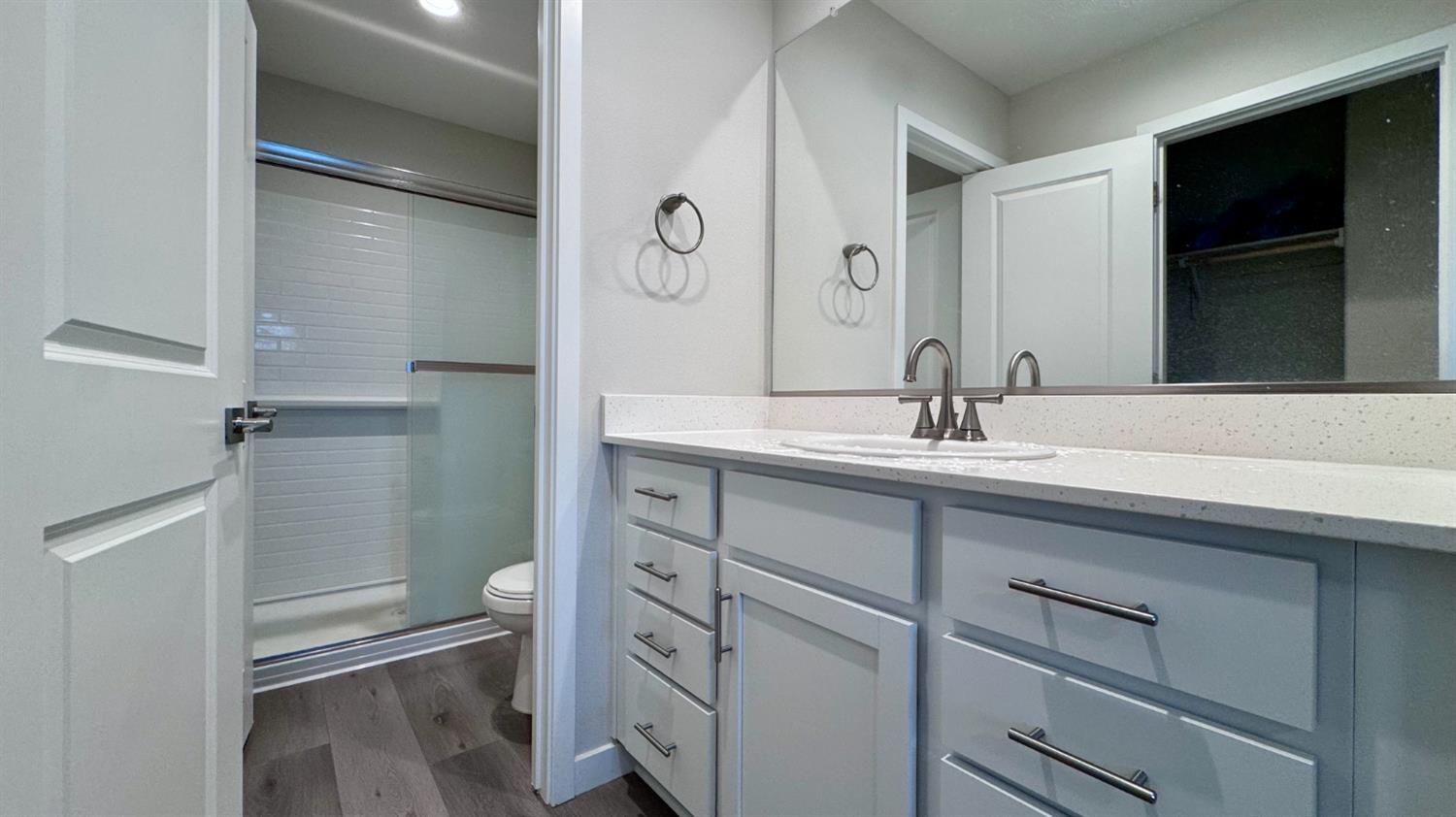 4163 Vincent Rd, Madera, CA 93636