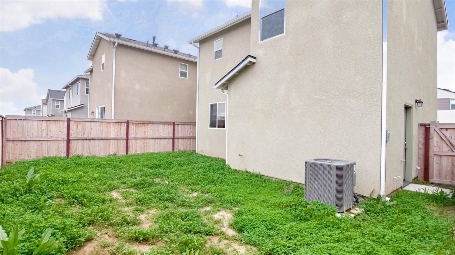 4163 Vincent Rd, Madera, CA 93636