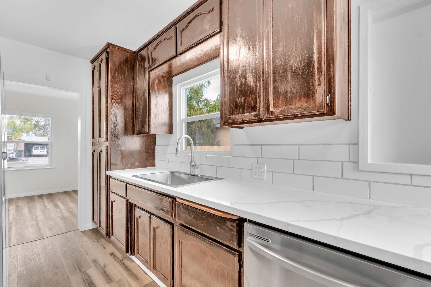 3548 E Lamona Ave, Fresno, CA 93703