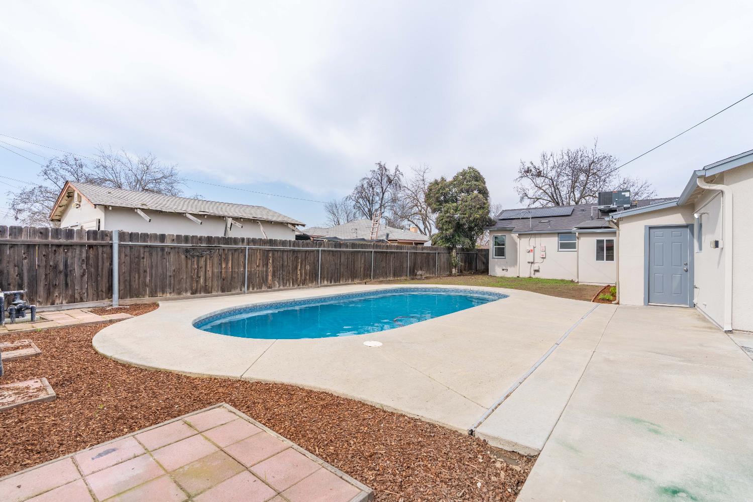 3548 E Lamona Ave, Fresno, CA 93703