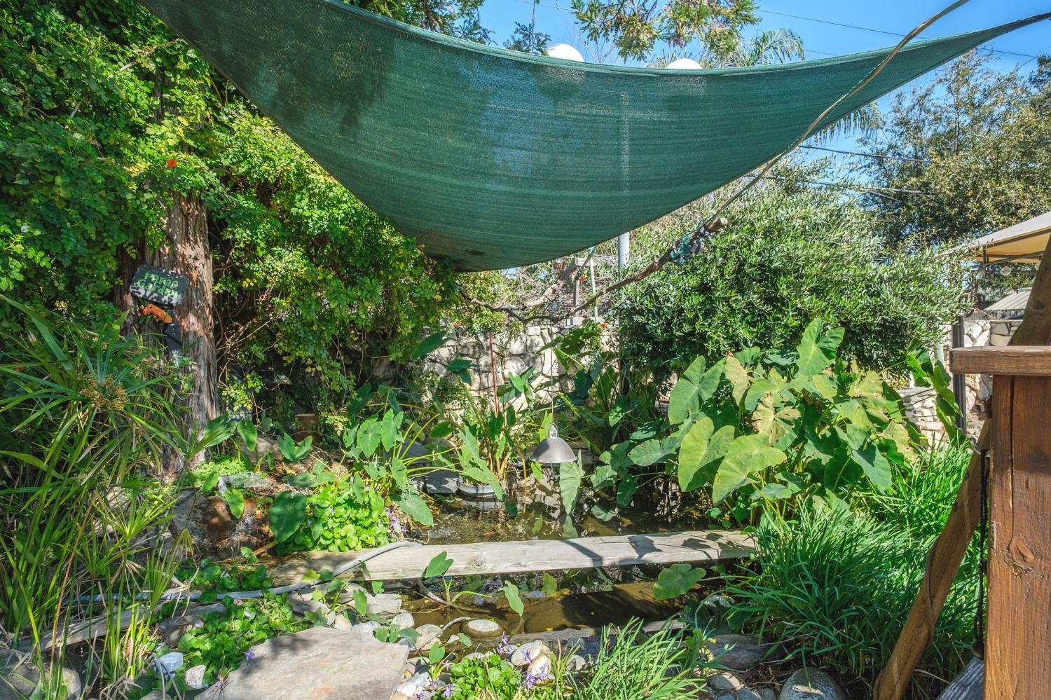 5443 E Saginaw Way, Fresno, CA 93727