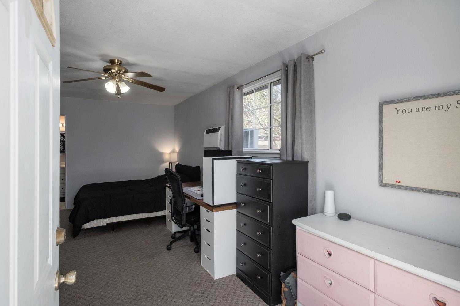 5443 E Saginaw Way, Fresno, CA 93727