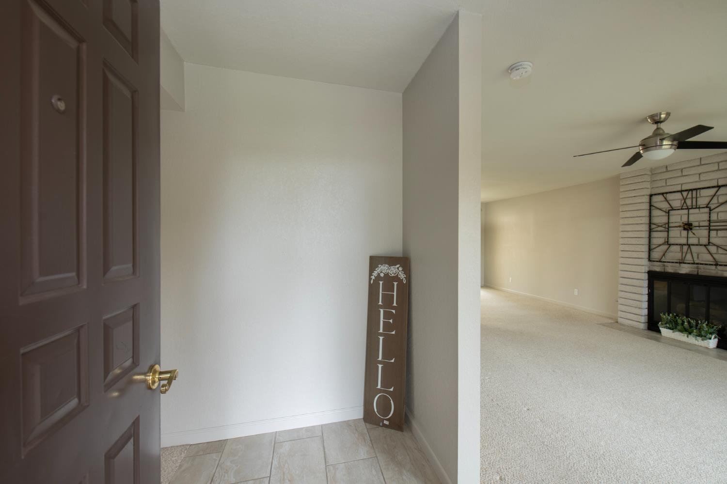 1703 W Santa Ana Ave, Fresno, CA 93705