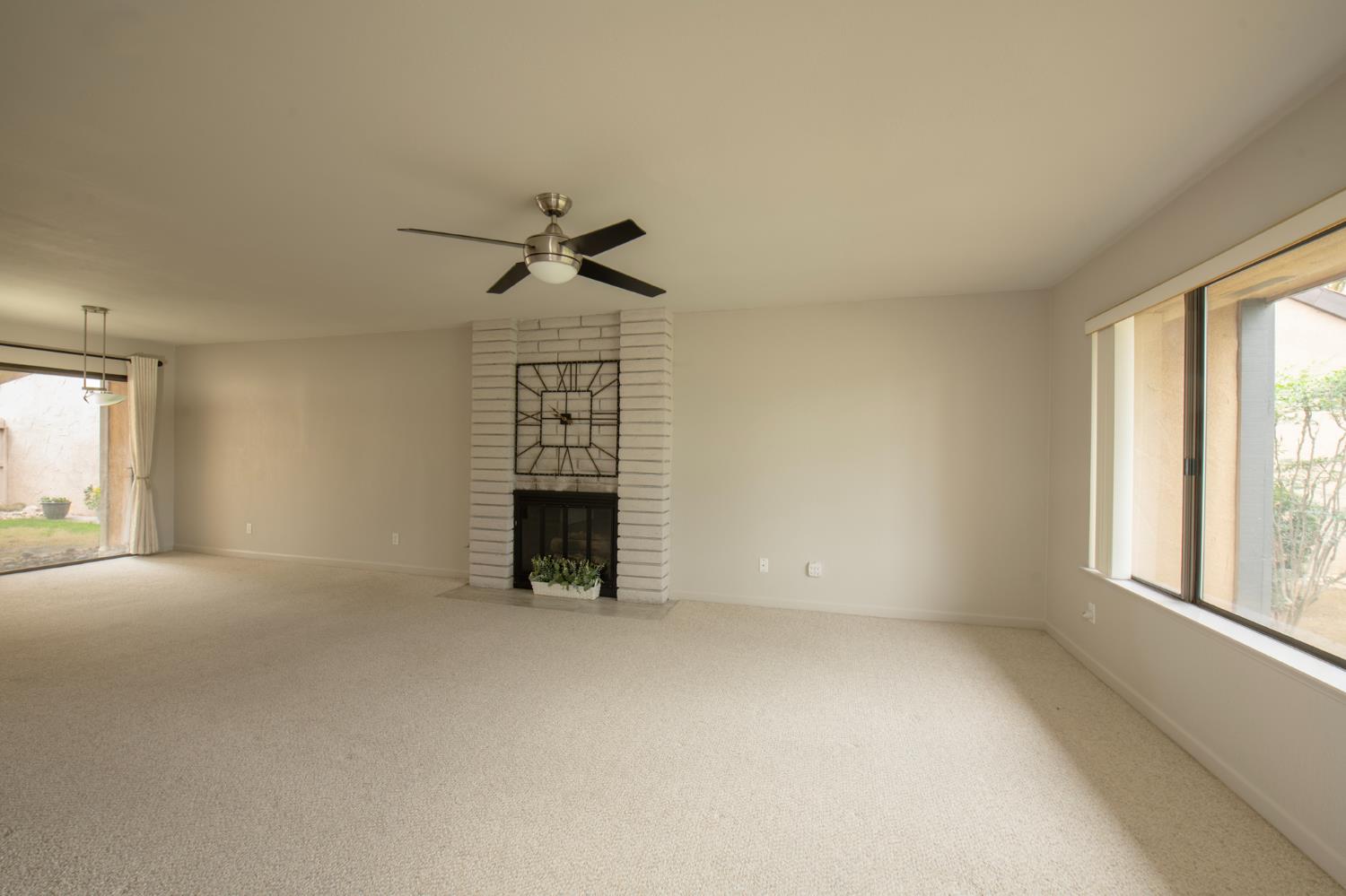 1703 W Santa Ana Ave, Fresno, CA 93705