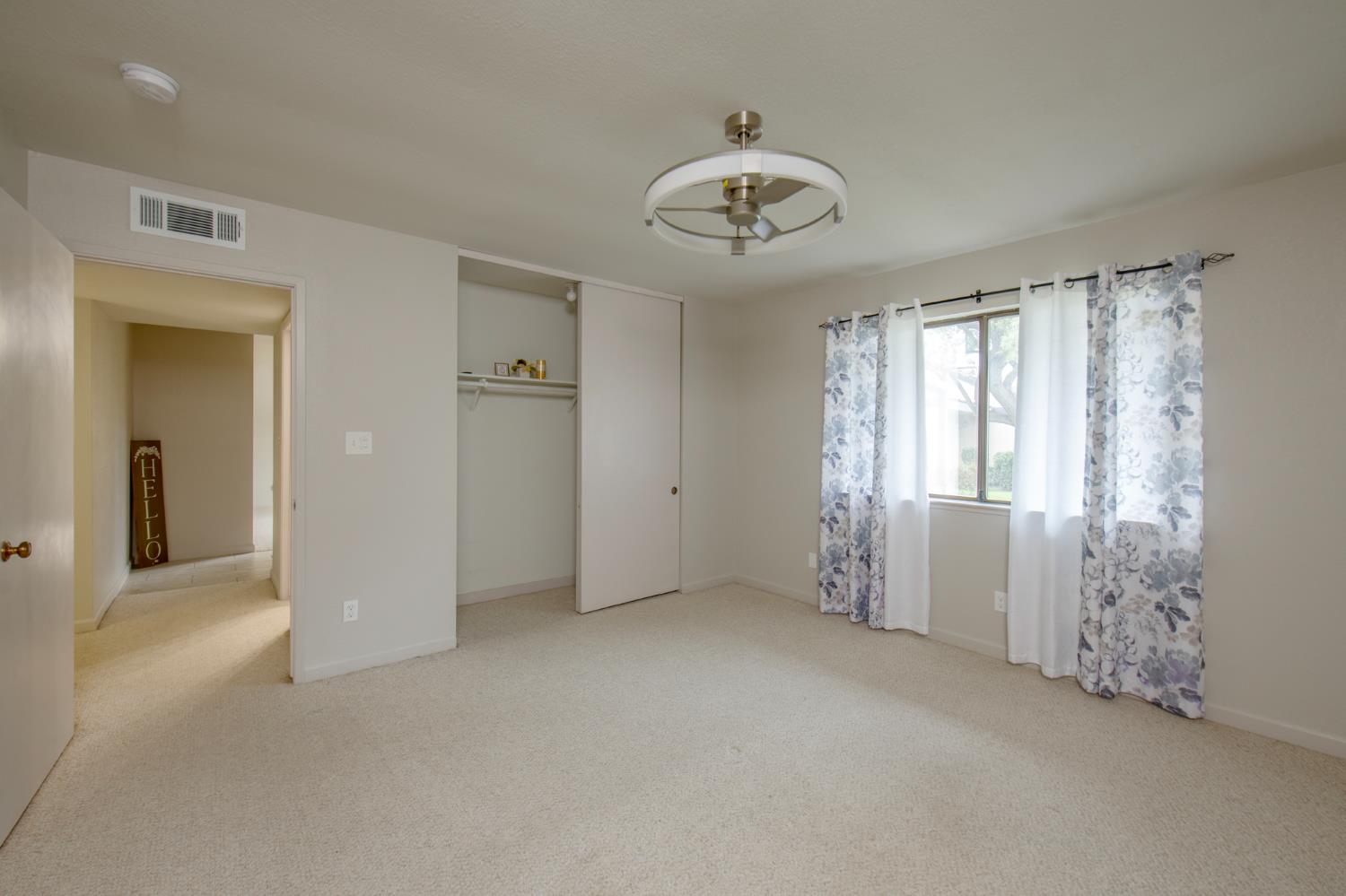 1703 W Santa Ana Ave, Fresno, CA 93705