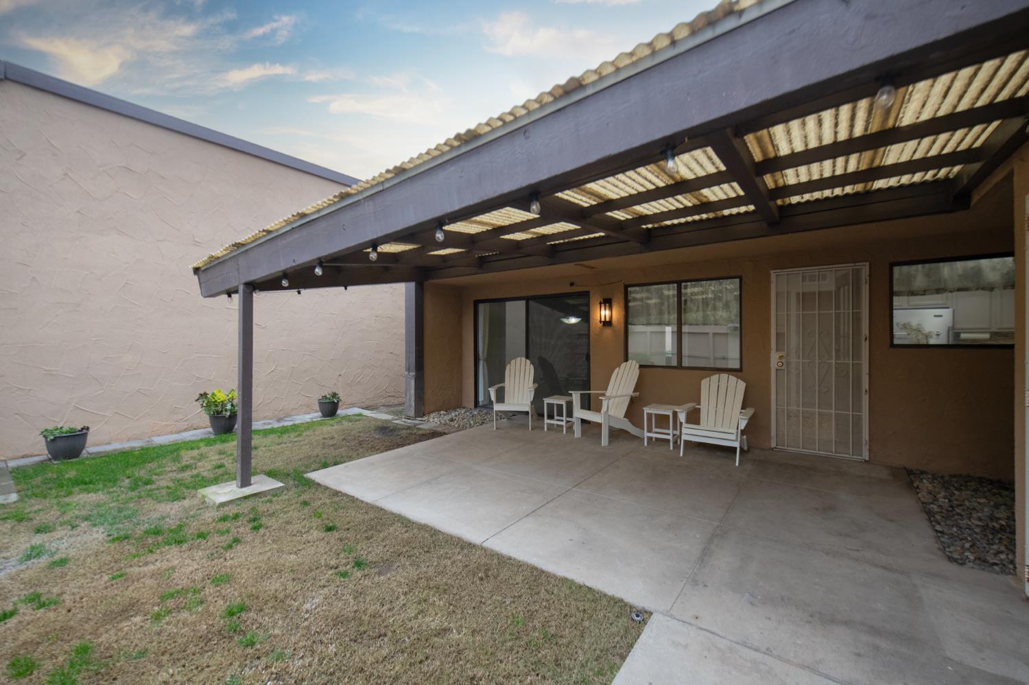 1703 W Santa Ana Ave, Fresno, CA 93705