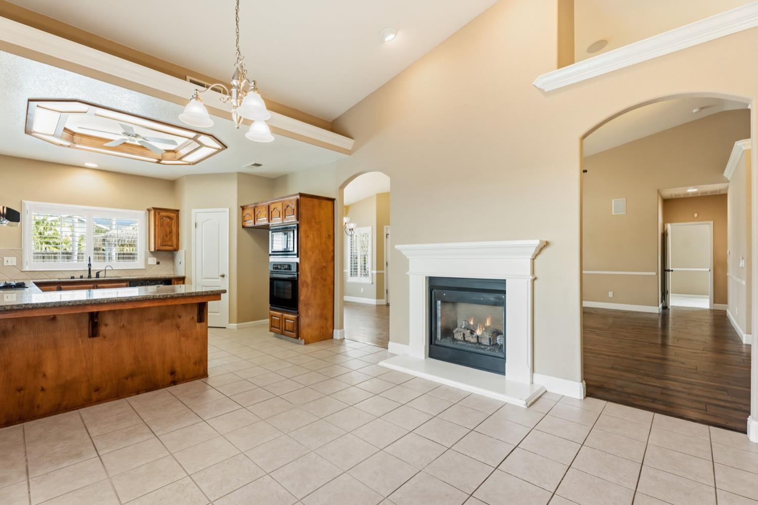 1929 N Harvard Ave, Clovis, CA 93619