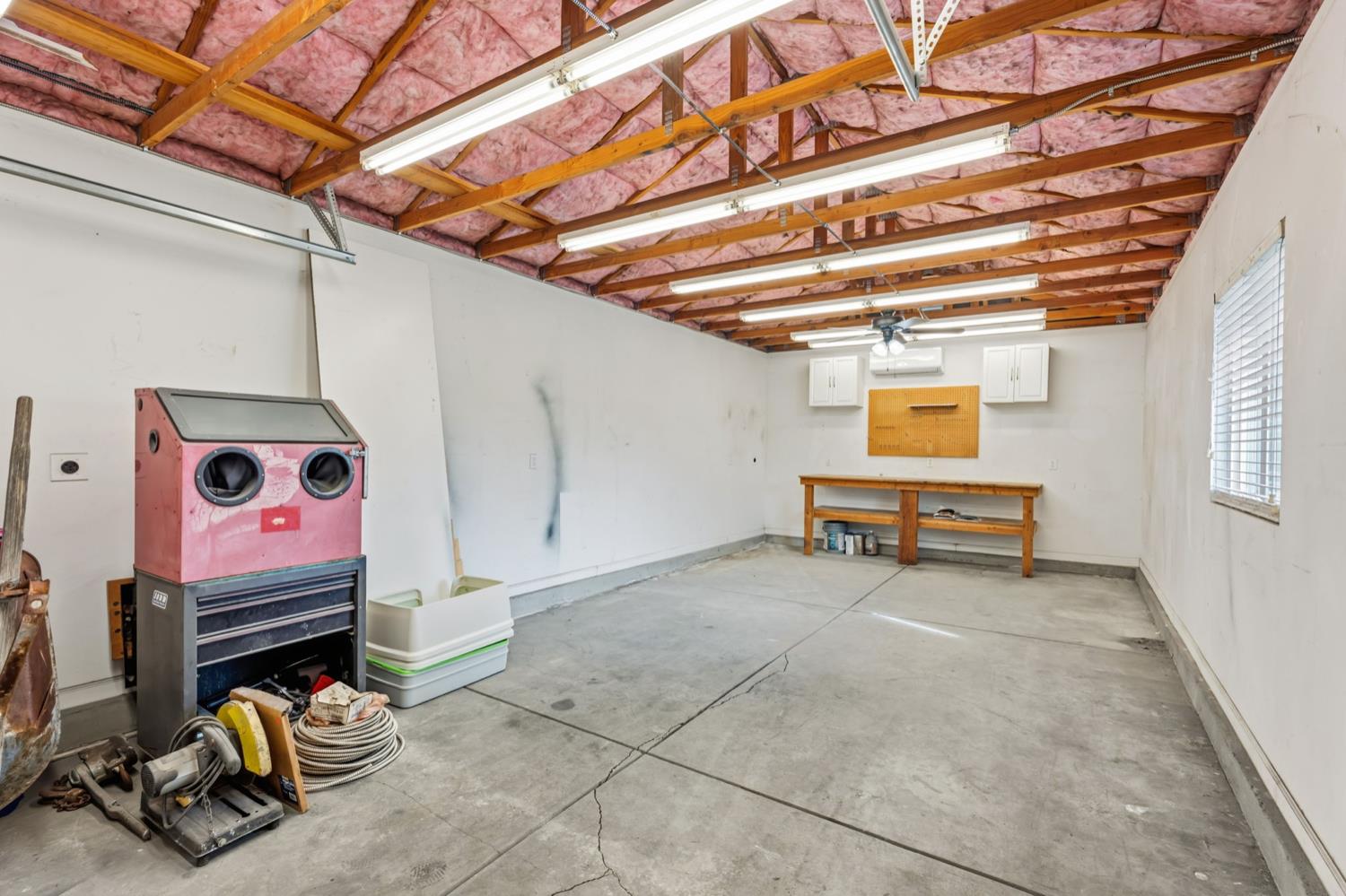 1929 N Harvard Ave, Clovis, CA 93619