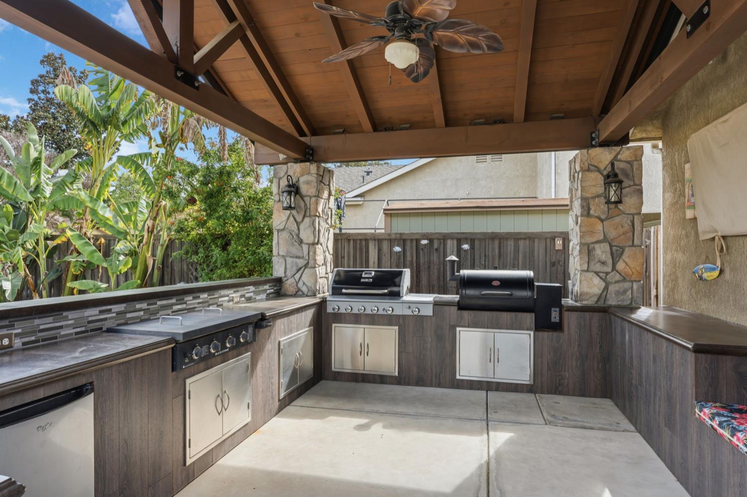 1929 N Harvard Ave, Clovis, CA 93619