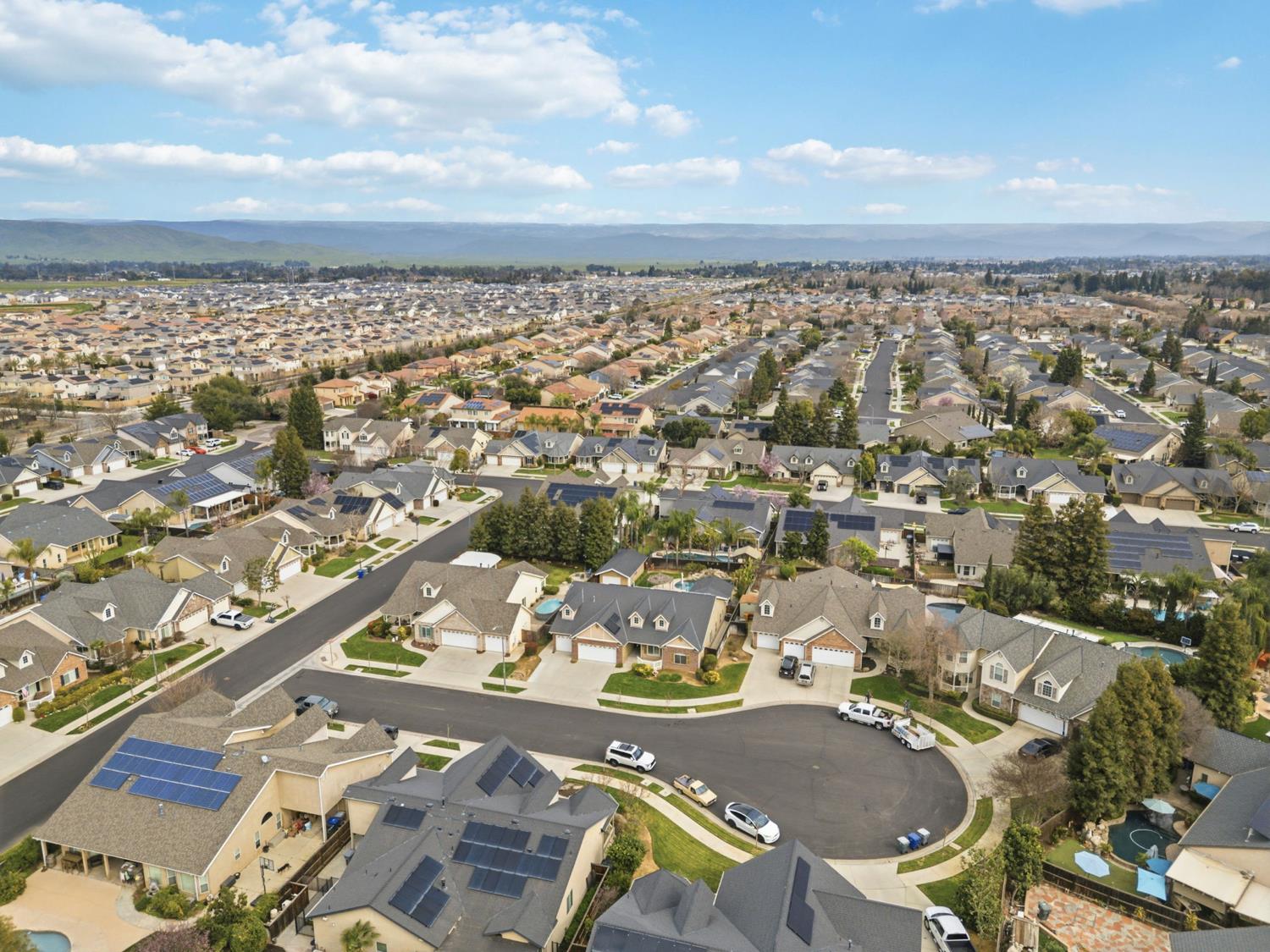 1929 N Harvard Ave, Clovis, CA 93619