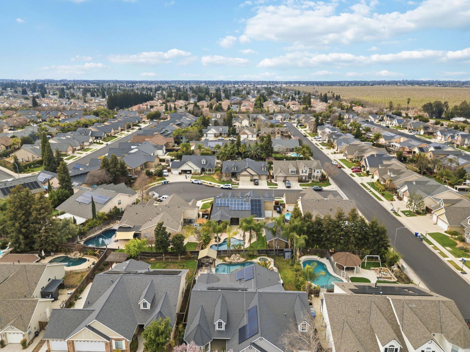 1929 N Harvard Ave, Clovis, CA 93619