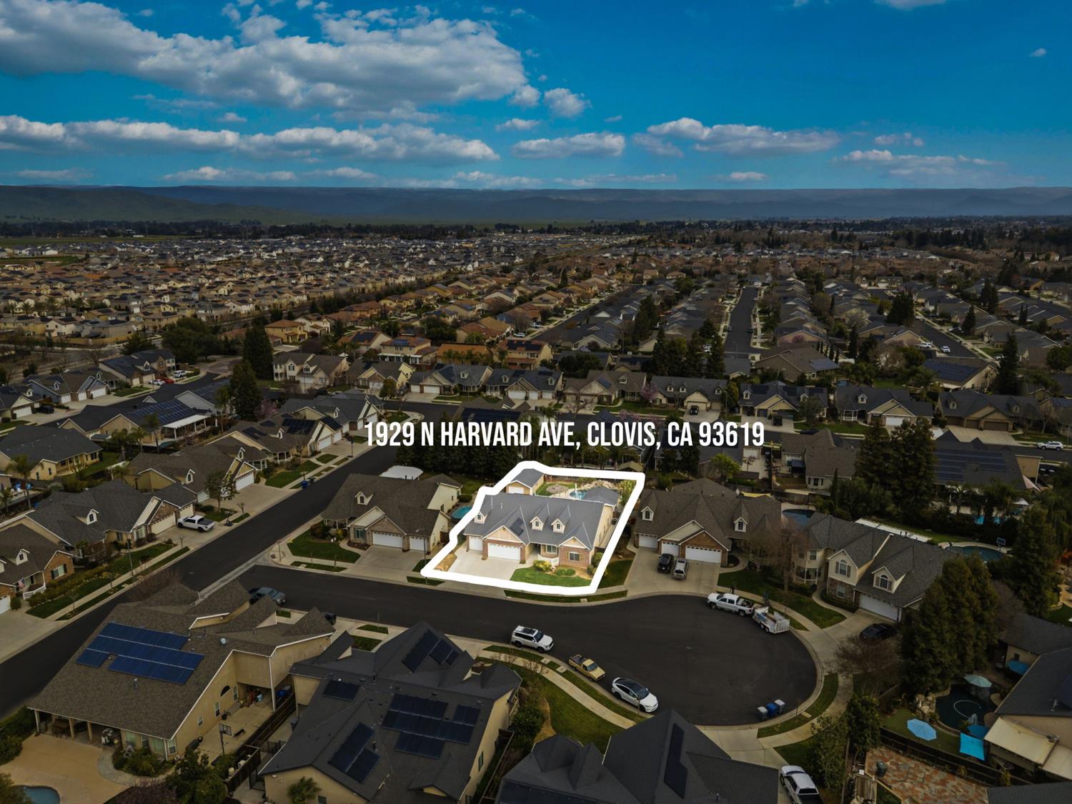 1929 N Harvard Ave, Clovis, CA 93619