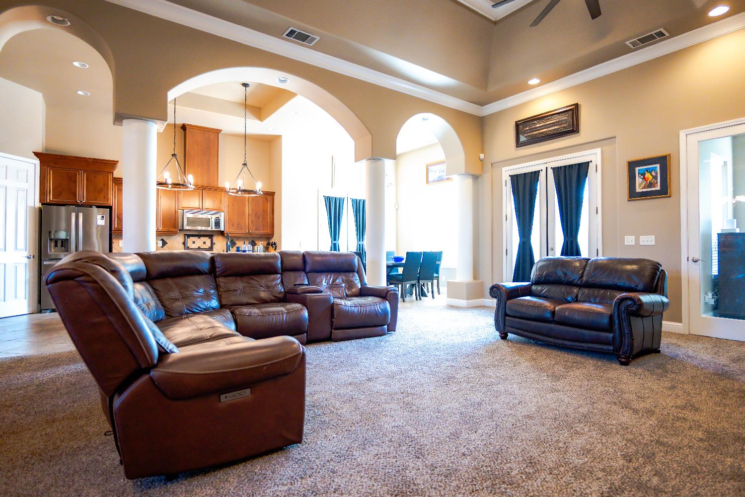 2506 Swift Ave, Clovis, CA 93611