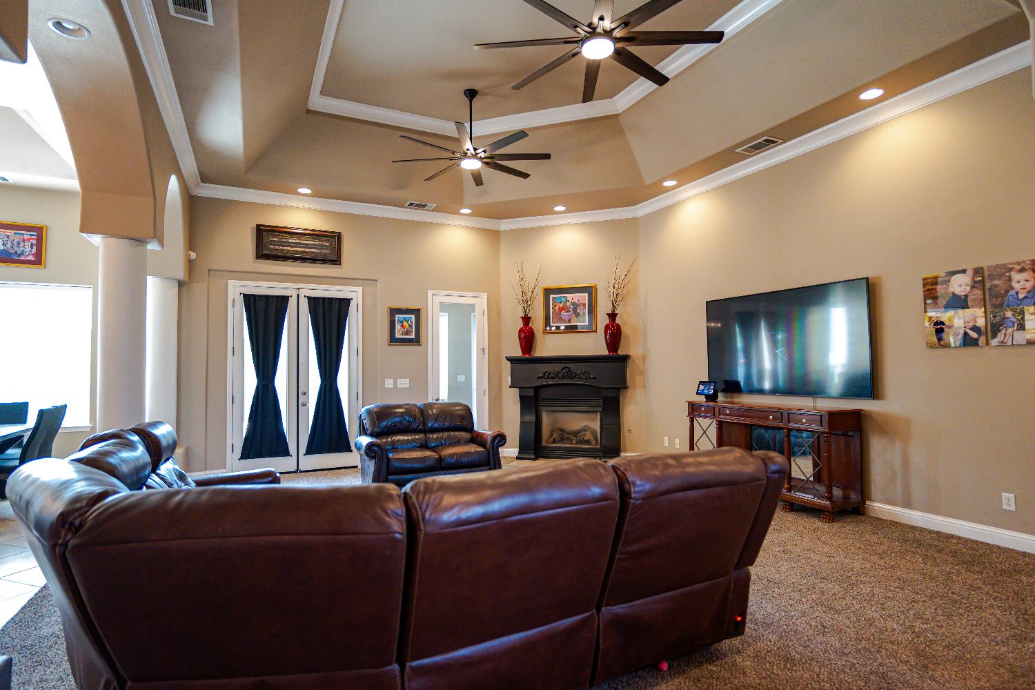 2506 Swift Ave, Clovis, CA 93611