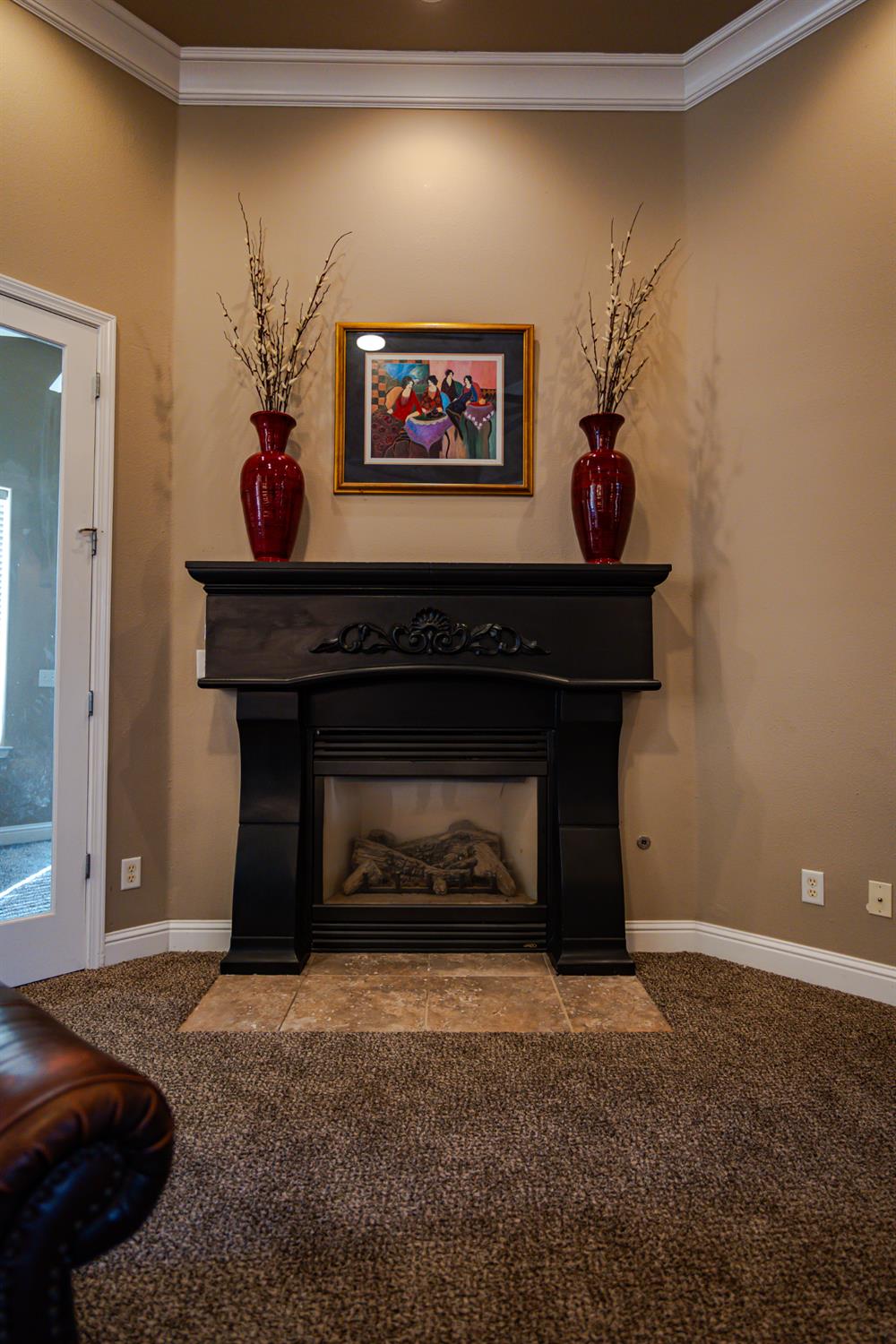 2506 Swift Ave, Clovis, CA 93611