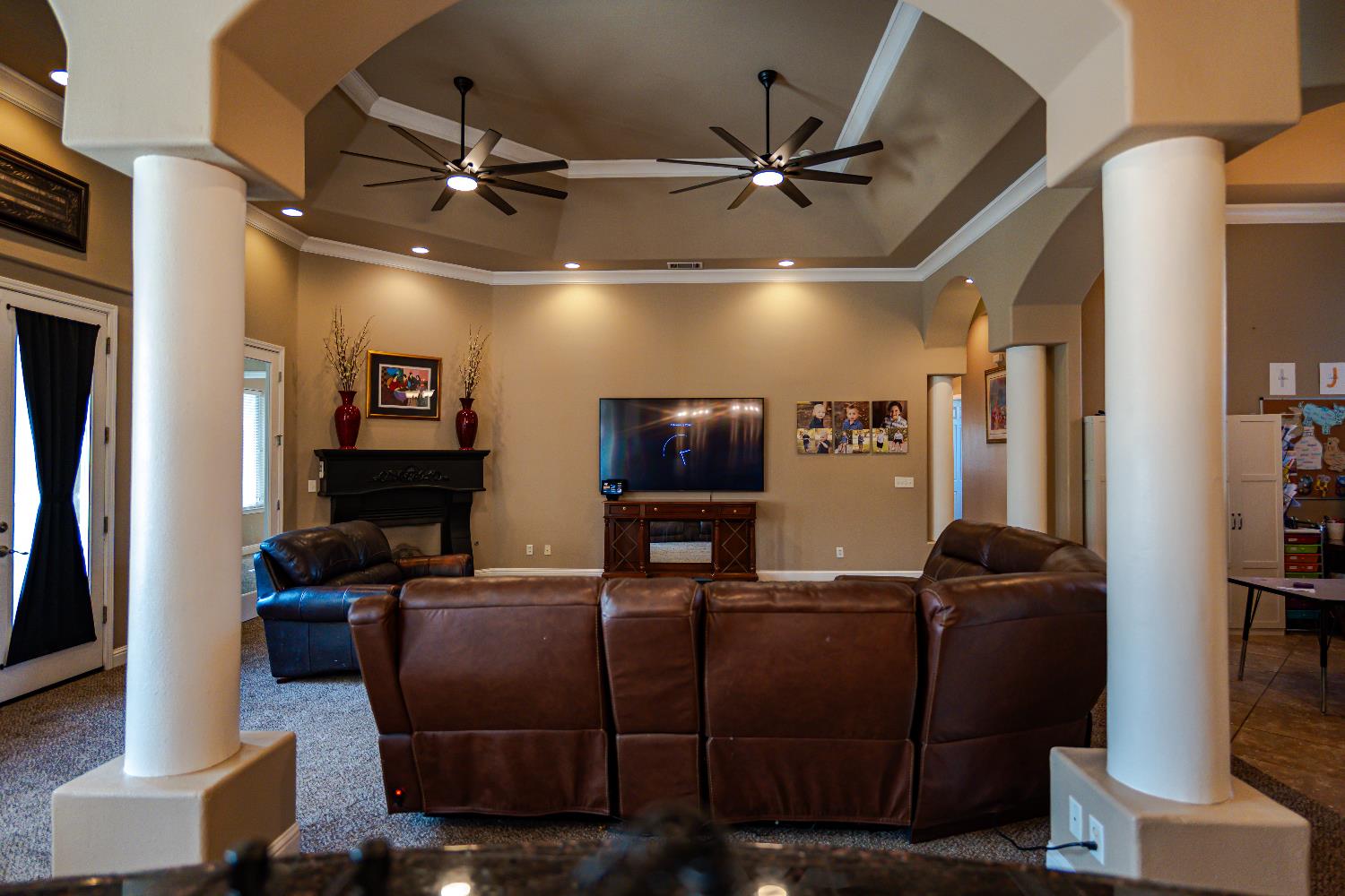 2506 Swift Ave, Clovis, CA 93611