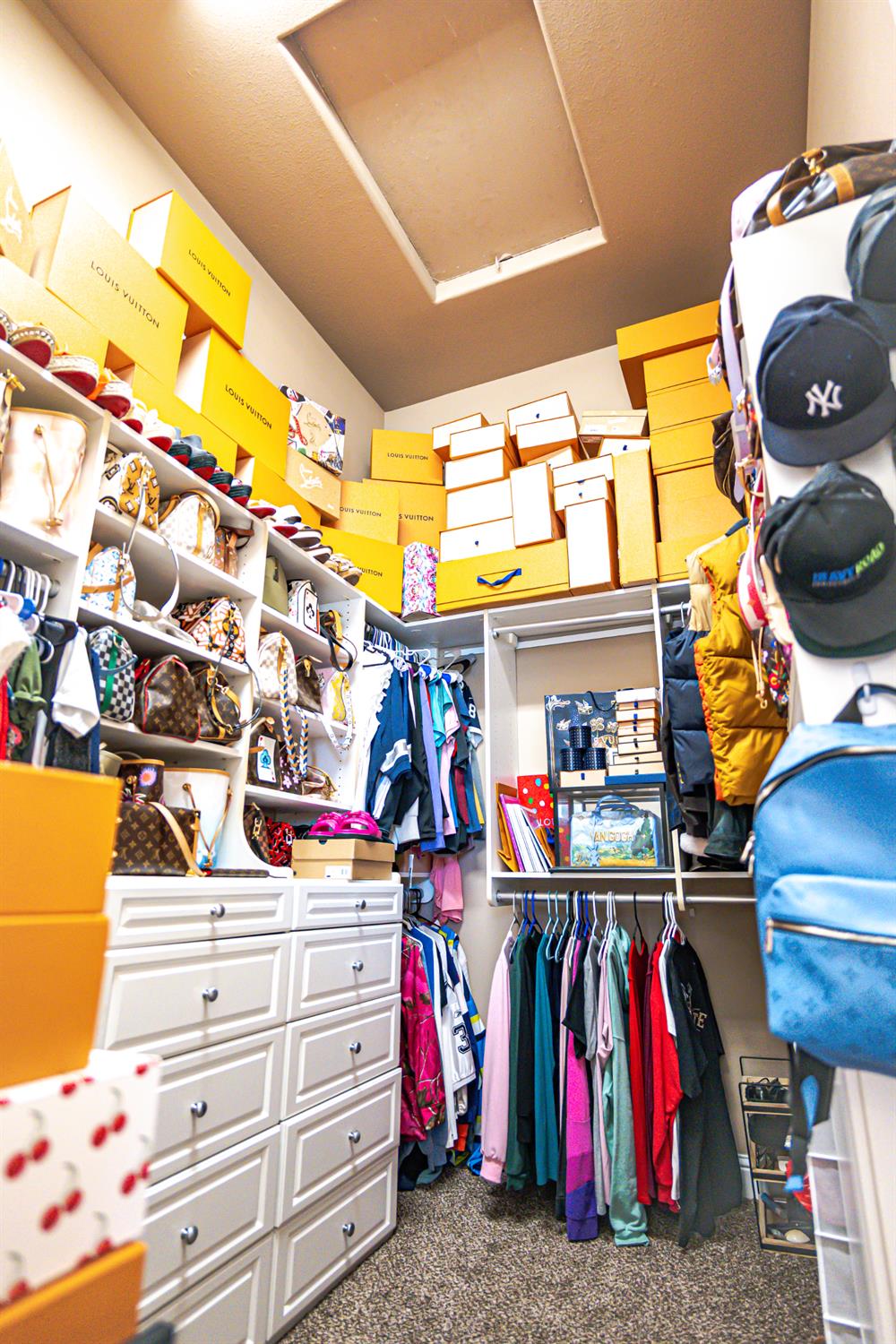 2506 Swift Ave, Clovis, CA 93611