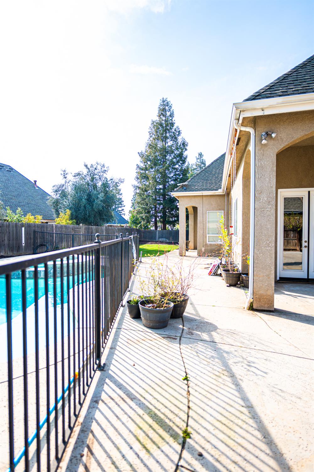 2506 Swift Ave, Clovis, CA 93611