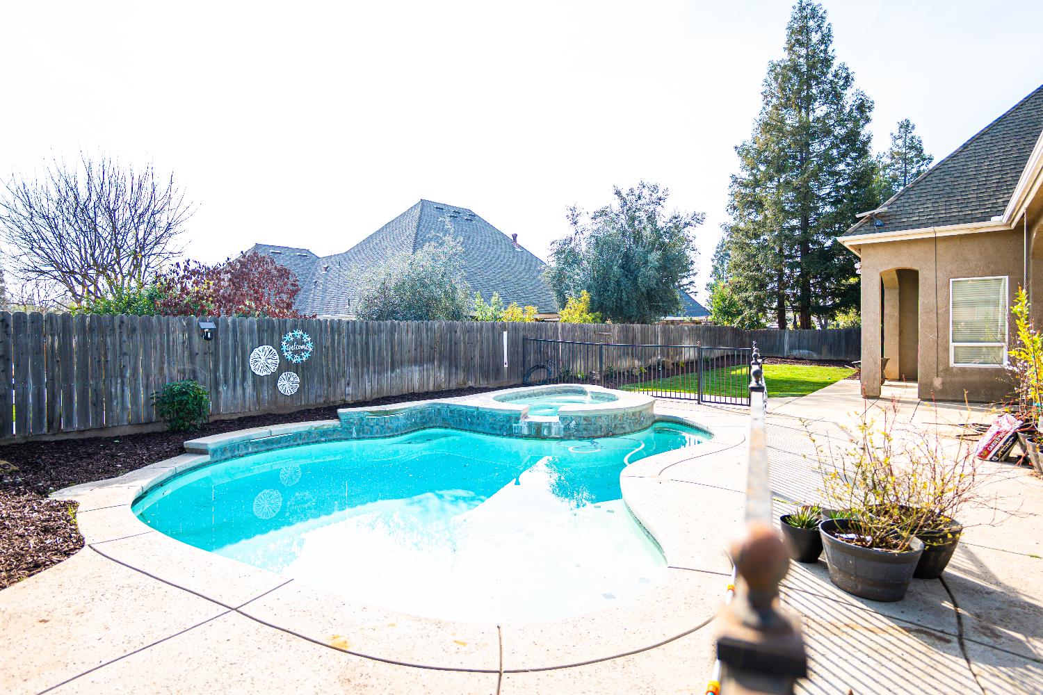 2506 Swift Ave, Clovis, CA 93611